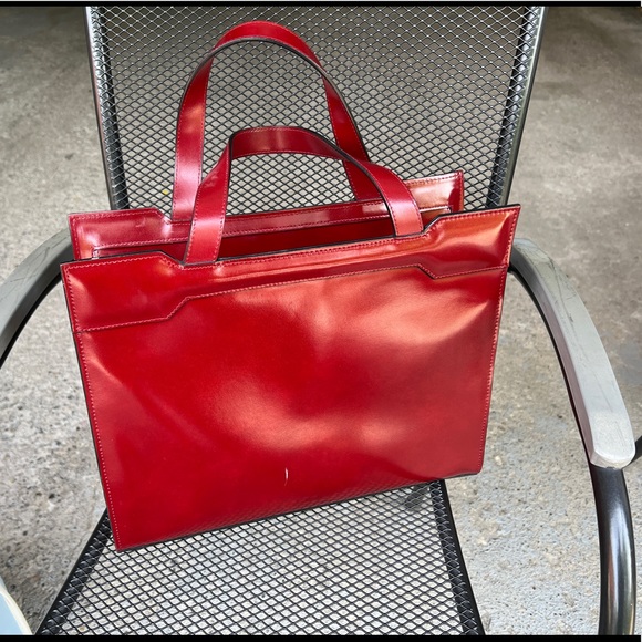 Franklin Covey beautiful leather red office bag - Picture 2 of 5